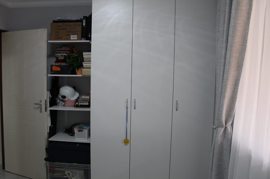 To Let 2 Bedroom Property for Rent in Heiderand Western Cape